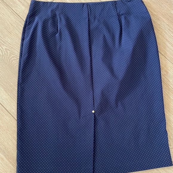 Navy and White Skirt - size 10 - Picture 2 of 5